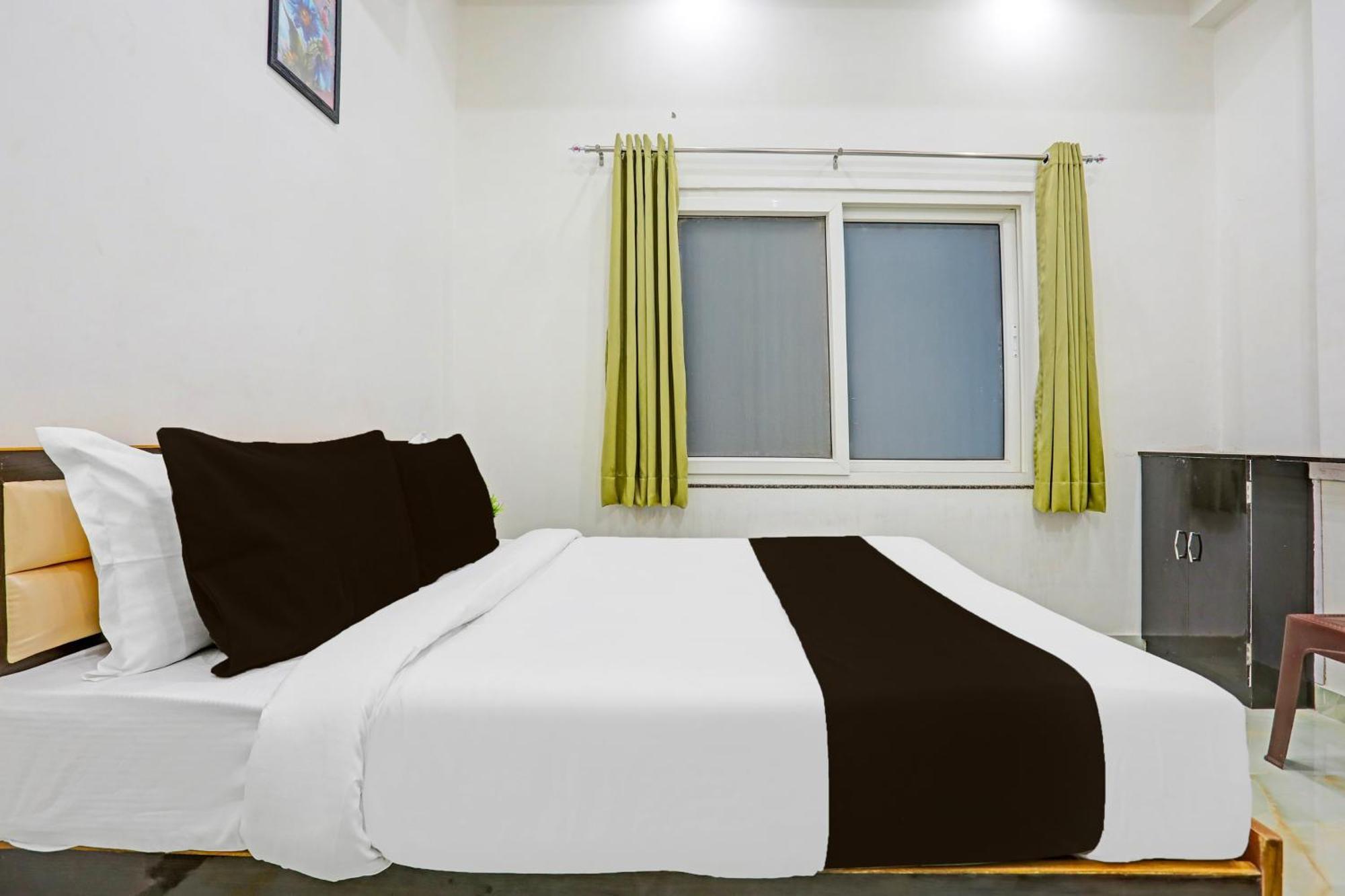 Hotel O The Maruti Paying Guest House Varanasi Exterior photo